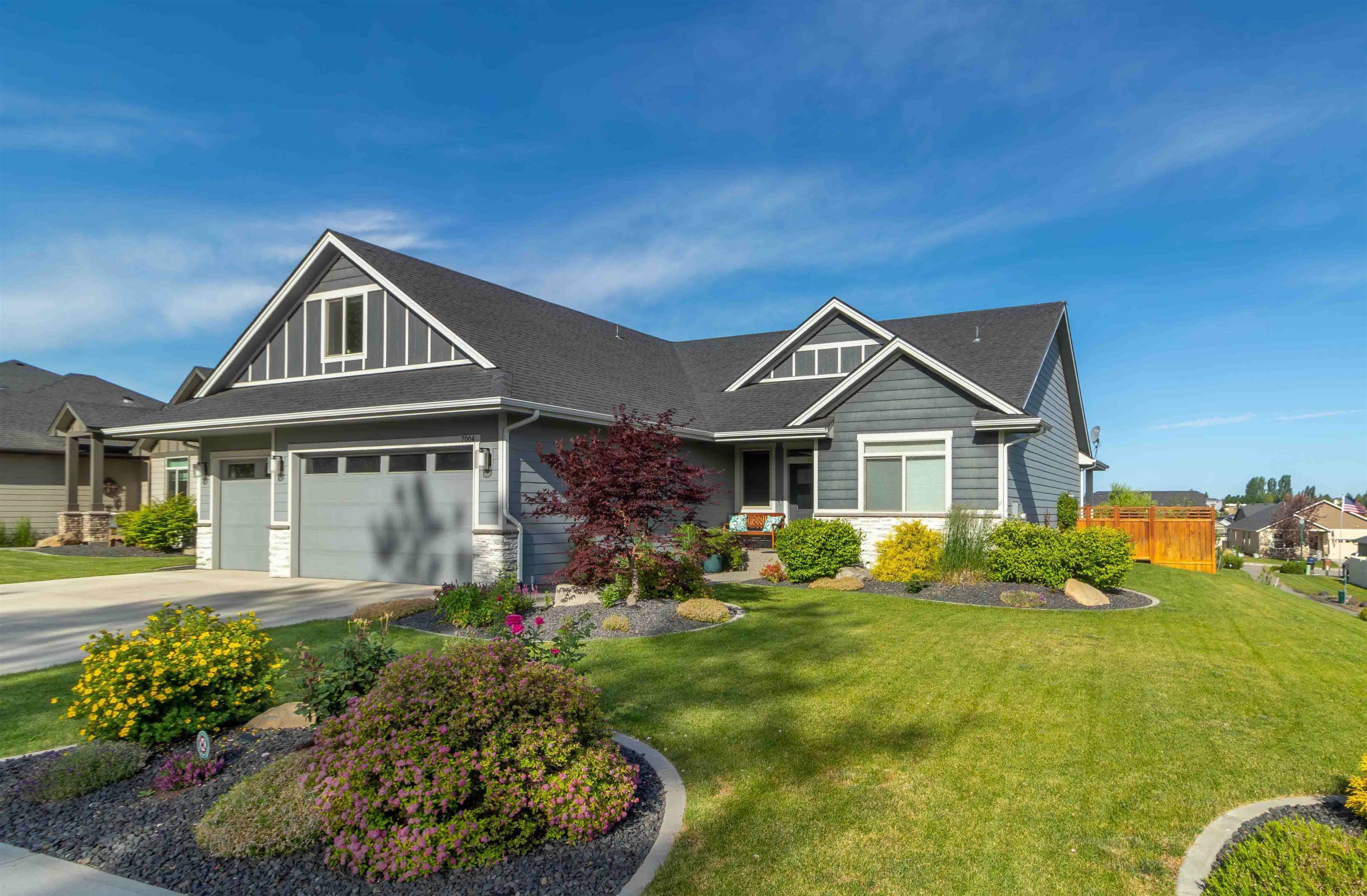Property Photo: 7004 S Siena Peak Dr WA 99224