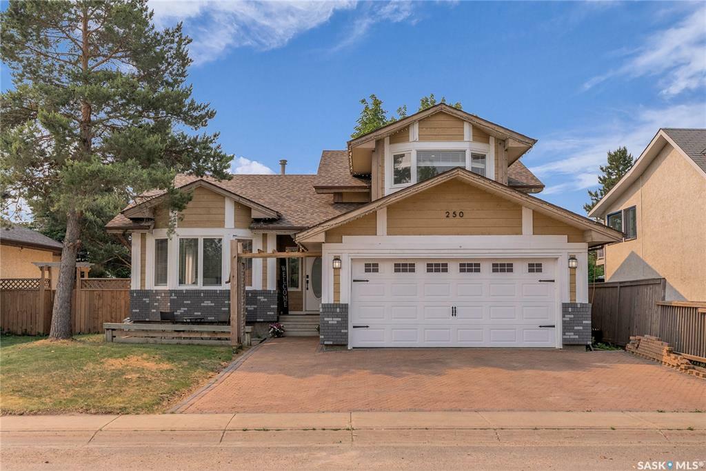 Property Photo: 250 Emmeline Road SK S7J 5B7