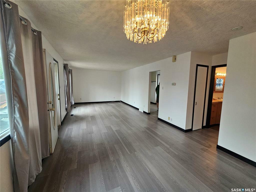 Property Photo: 73 Cartier Crescent SK S7L 4L8