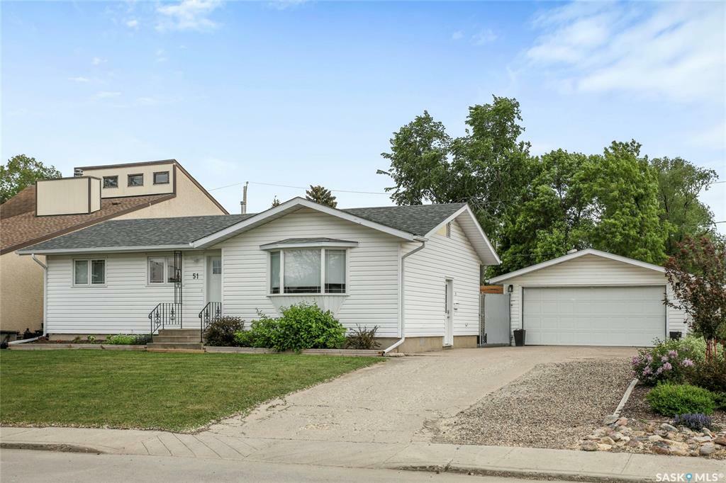 Property Photo: 51 Duncan Crescent SK S4T 6L4