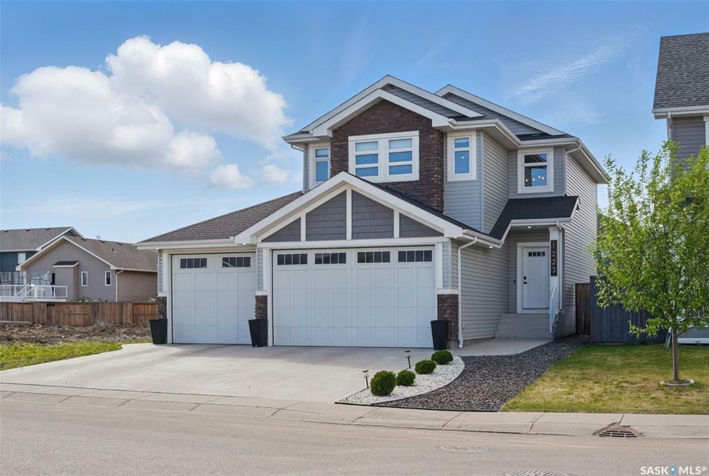 Property Photo: 1223 Pringle Way SK S7T 0V5