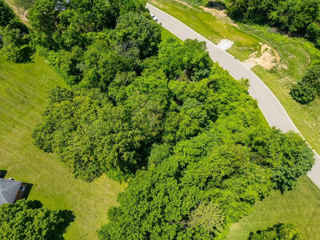 Property Photo: 7 Kensington Drive OH 45601