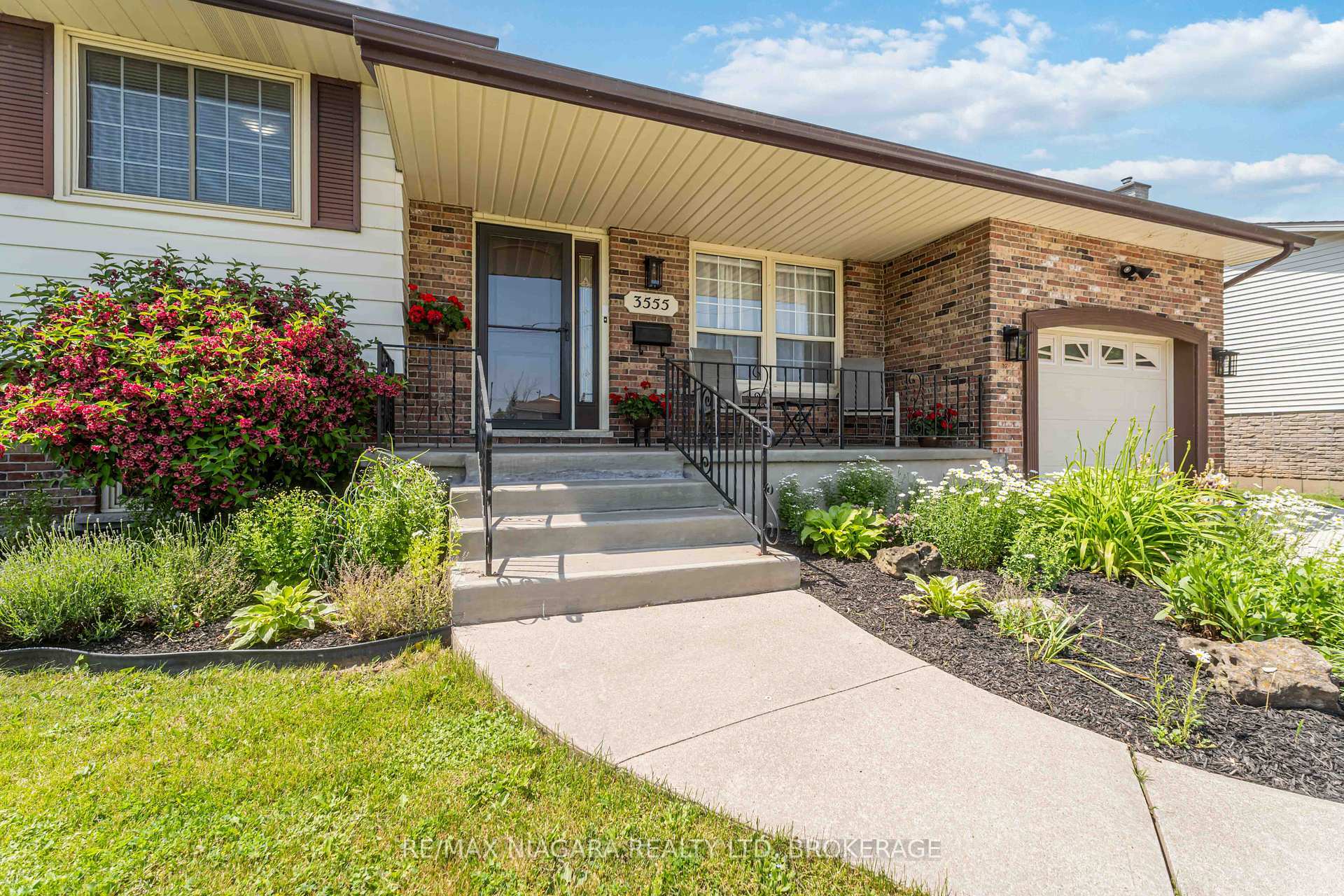 Property Photo: 3555 Rapids View Drive ON L2G 7M8