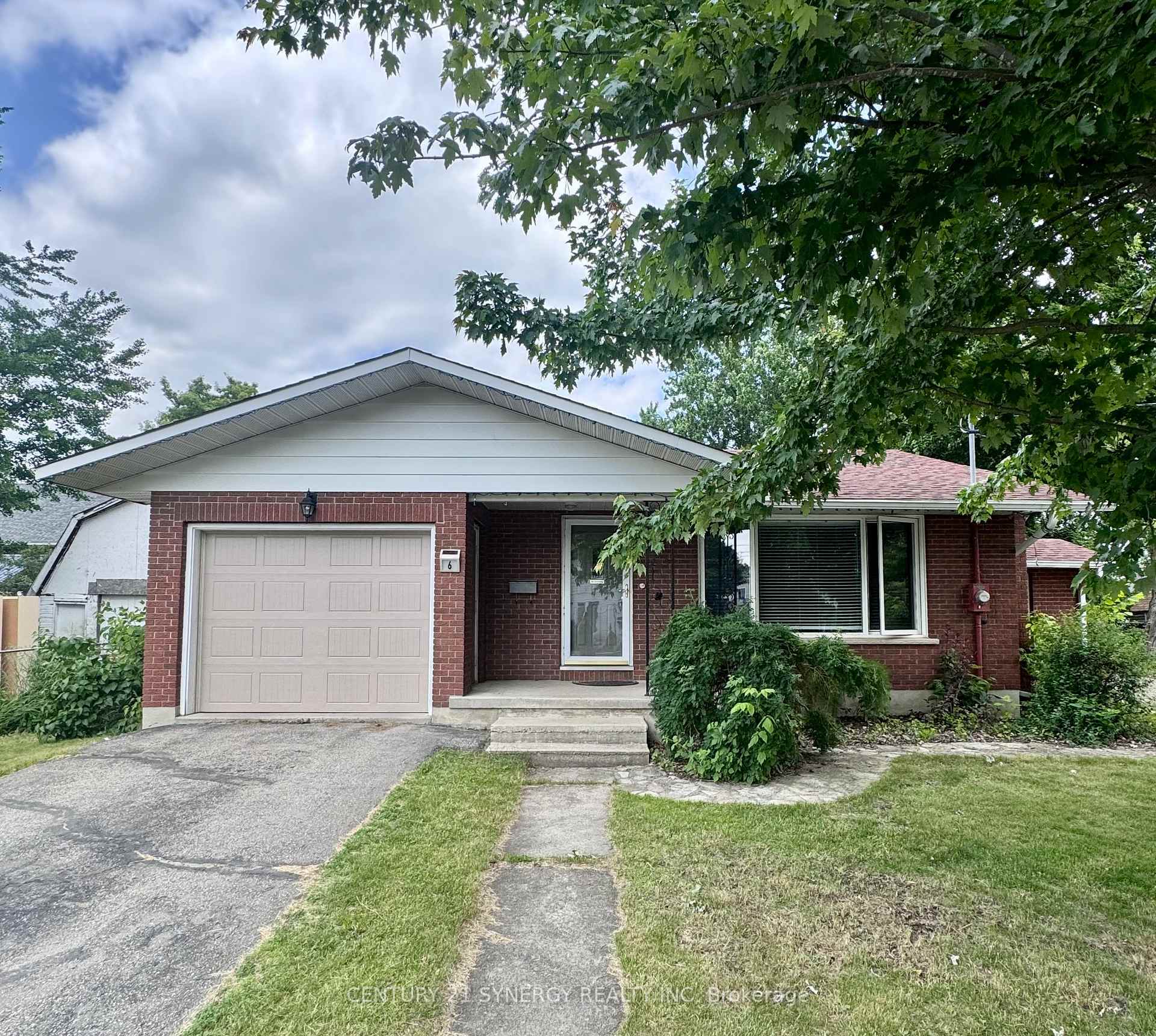 6 Strathcona Street  Smiths Falls ON K7A 1V5 photo