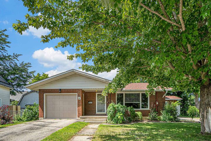 6 Strathcona Street  Smiths Falls ON K7A 1V5 photo