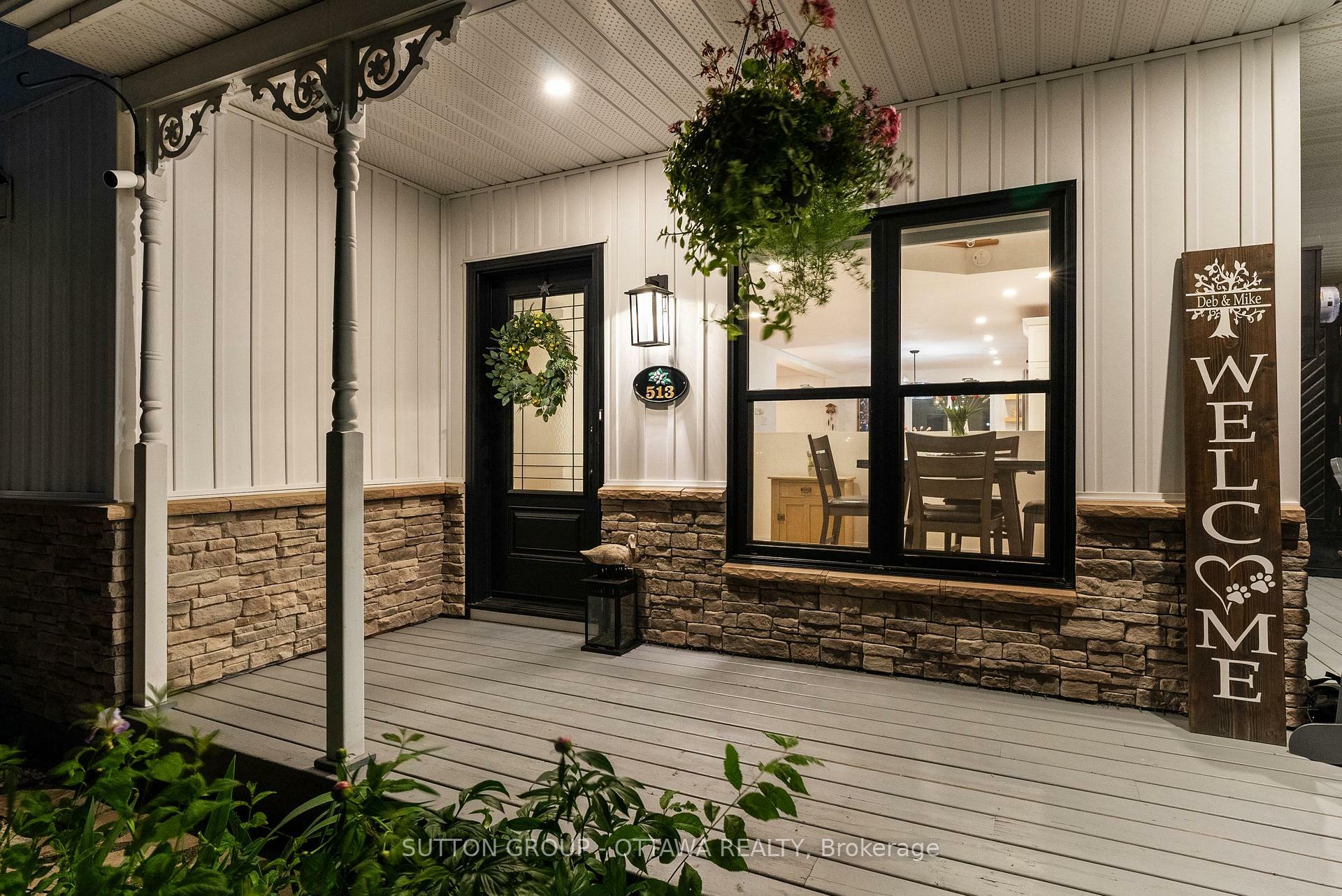 Property Photo: 513 Oxford Street E ON K0G 1J0