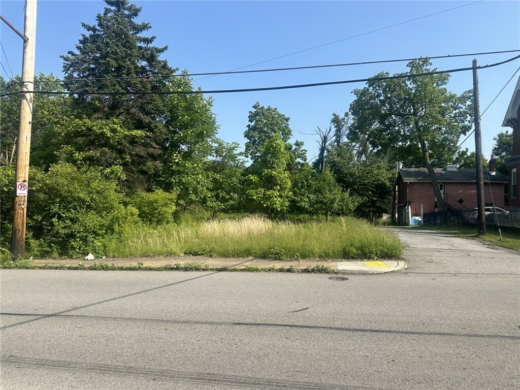 Property Photo: 616 Lincoln Ave PA 15206