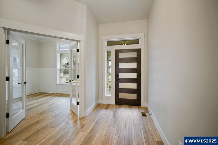 Property Photo: 6663 Naomi Danielle St SE OR 97306