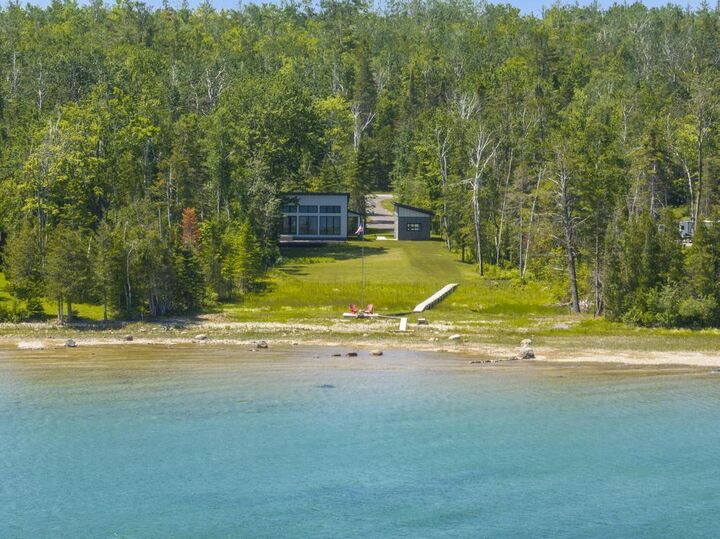2960 W US-23 Highway  Cheboygan MI 49721 photo