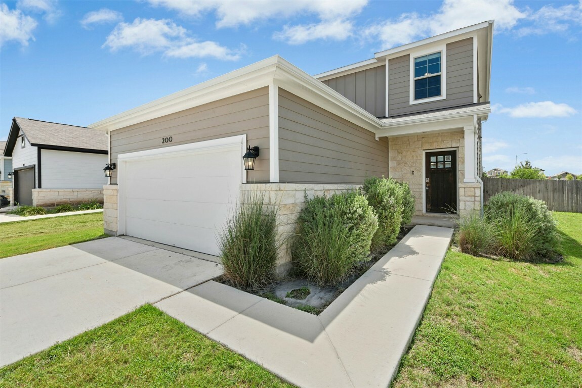 200 Wild Wind Trail  Jarrell TX 76537 photo