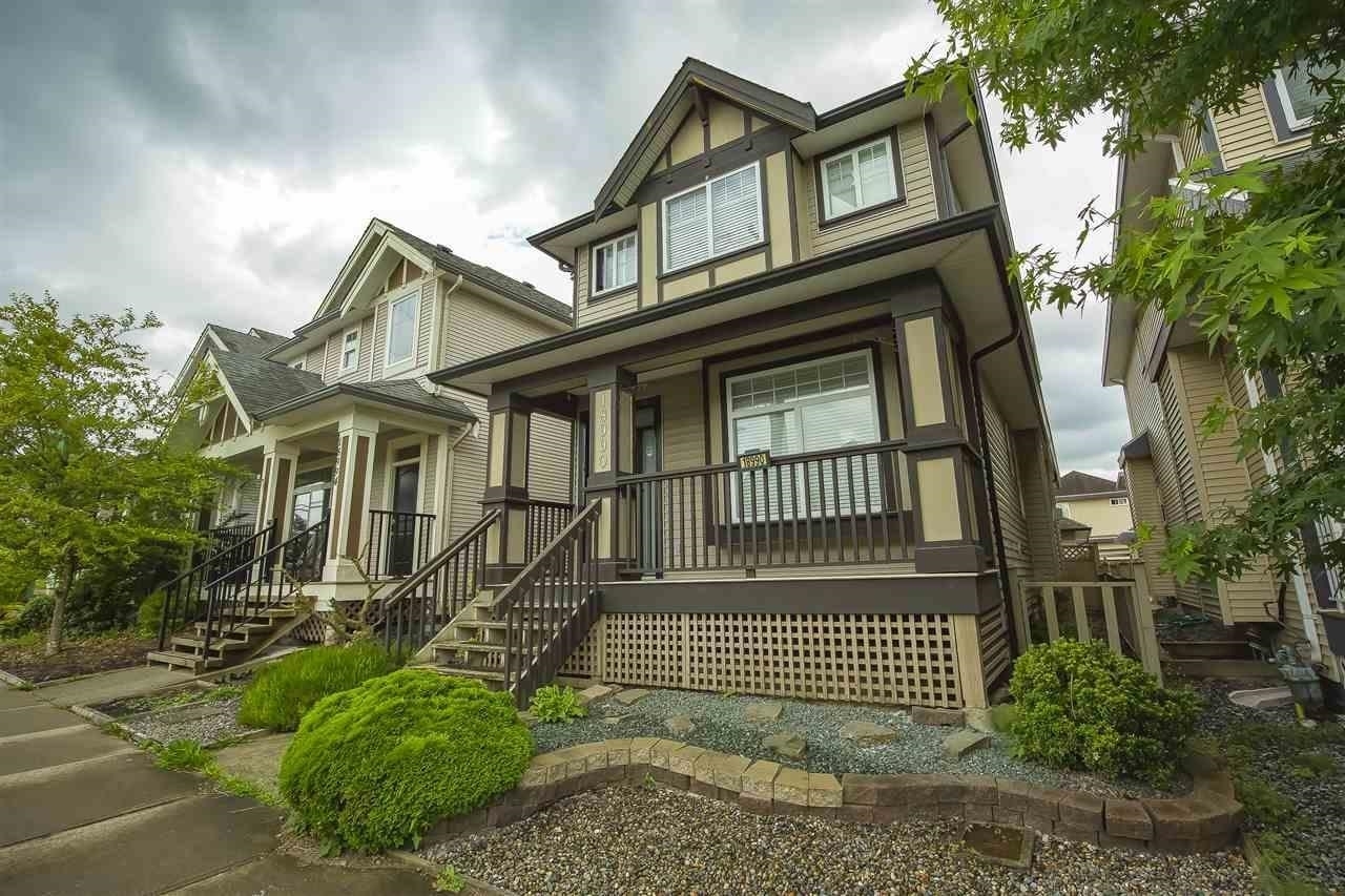Photo de la propriété: 18990 72 Avenue BC V4N 0A7