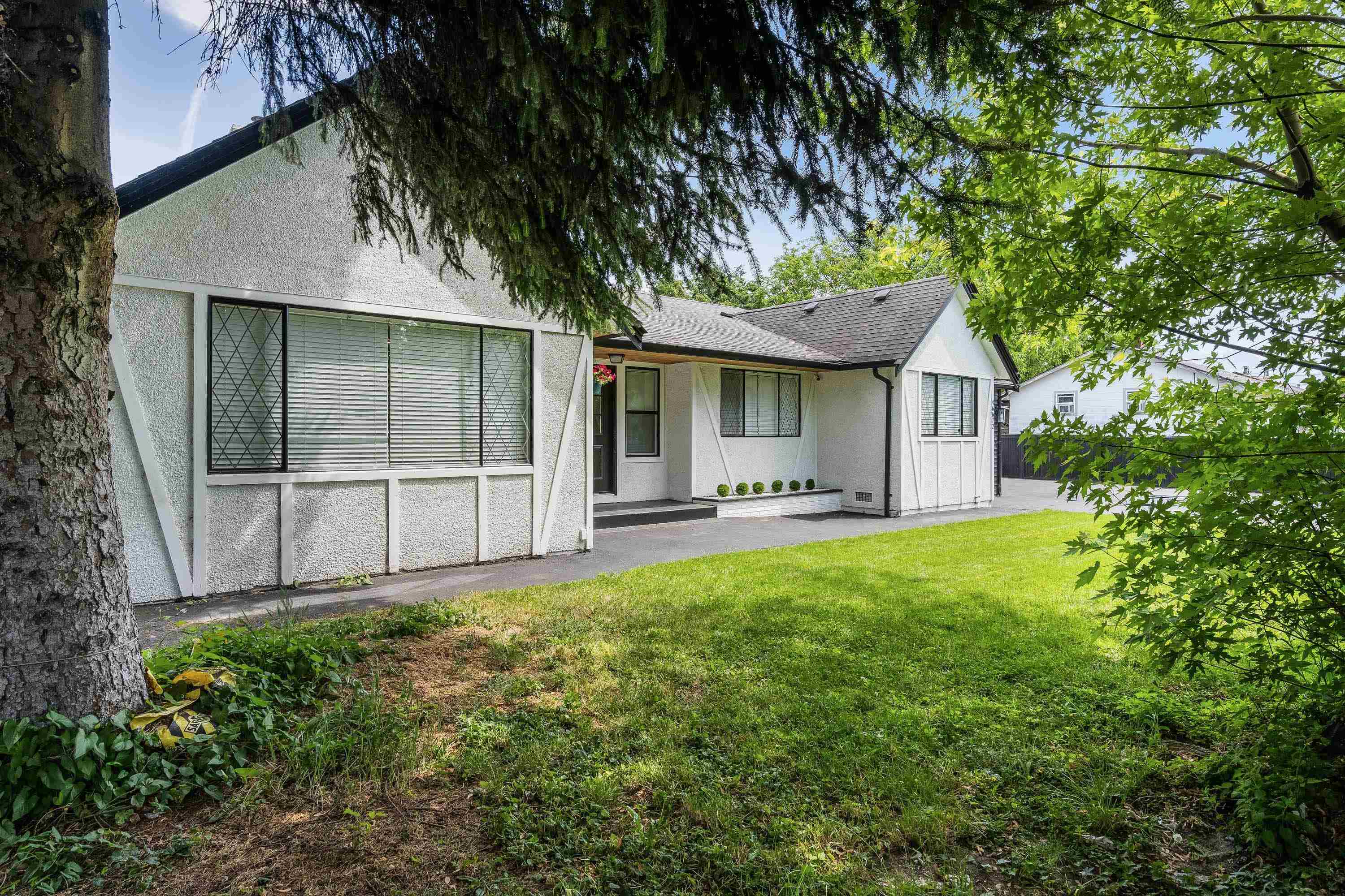 Property Photo: 46672 Yale Road BC V2P 2R9