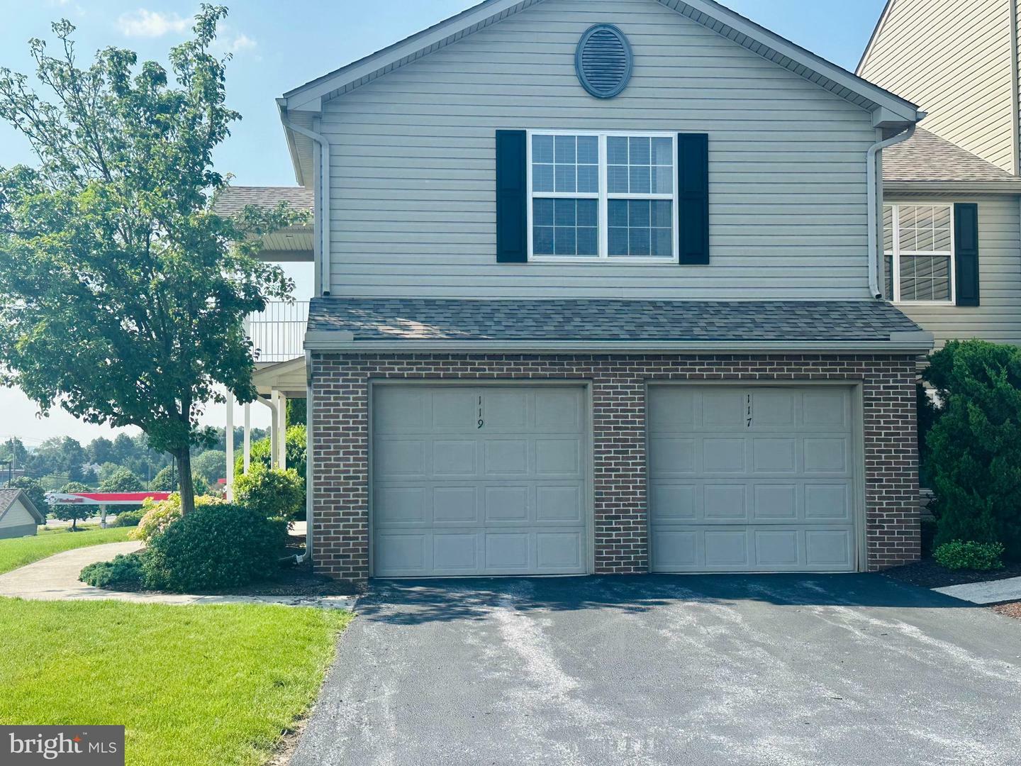 Property Photo: 119 Hawk Court PA 17036