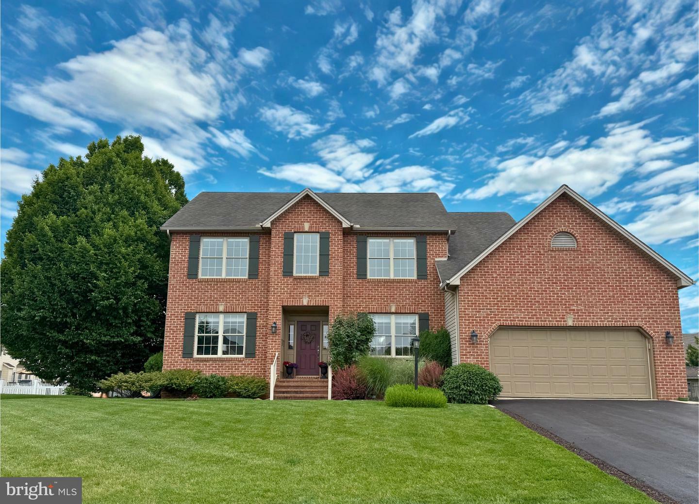 4 Spring View Court  Mechanicsburg PA 17050 photo