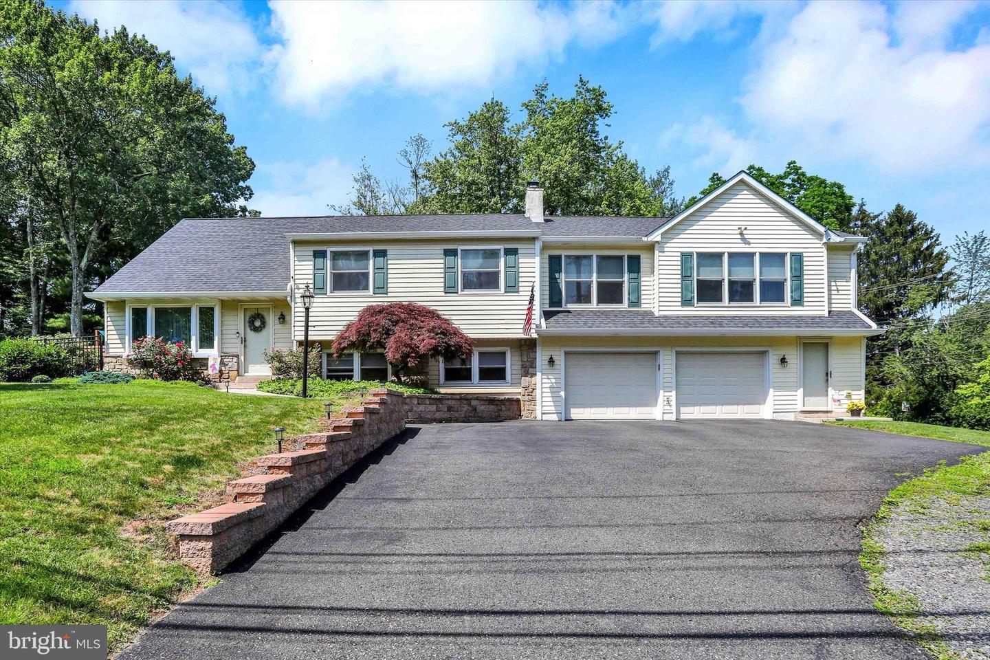 143 Brittany Drive  Chalfont PA 18914 photo
