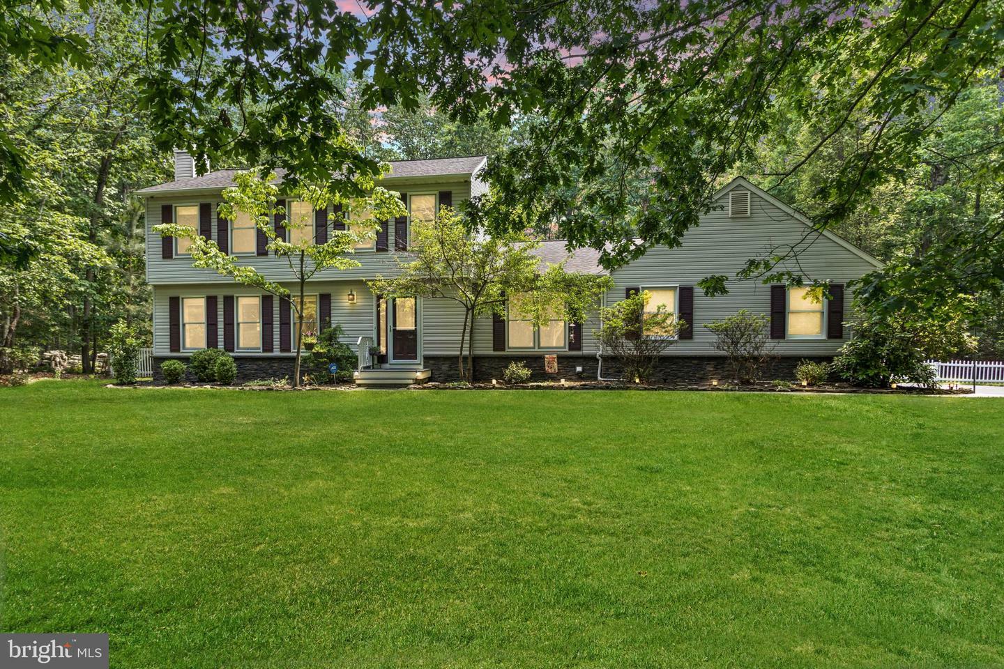 Property Photo: 7 Holly Hill Drive NJ 08533
