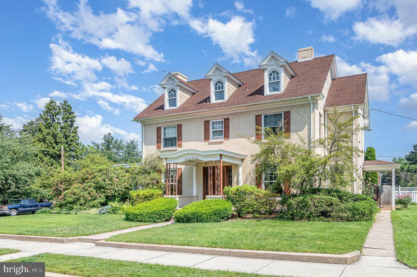 Property Photo: 2622 Walnut Street PA 17011