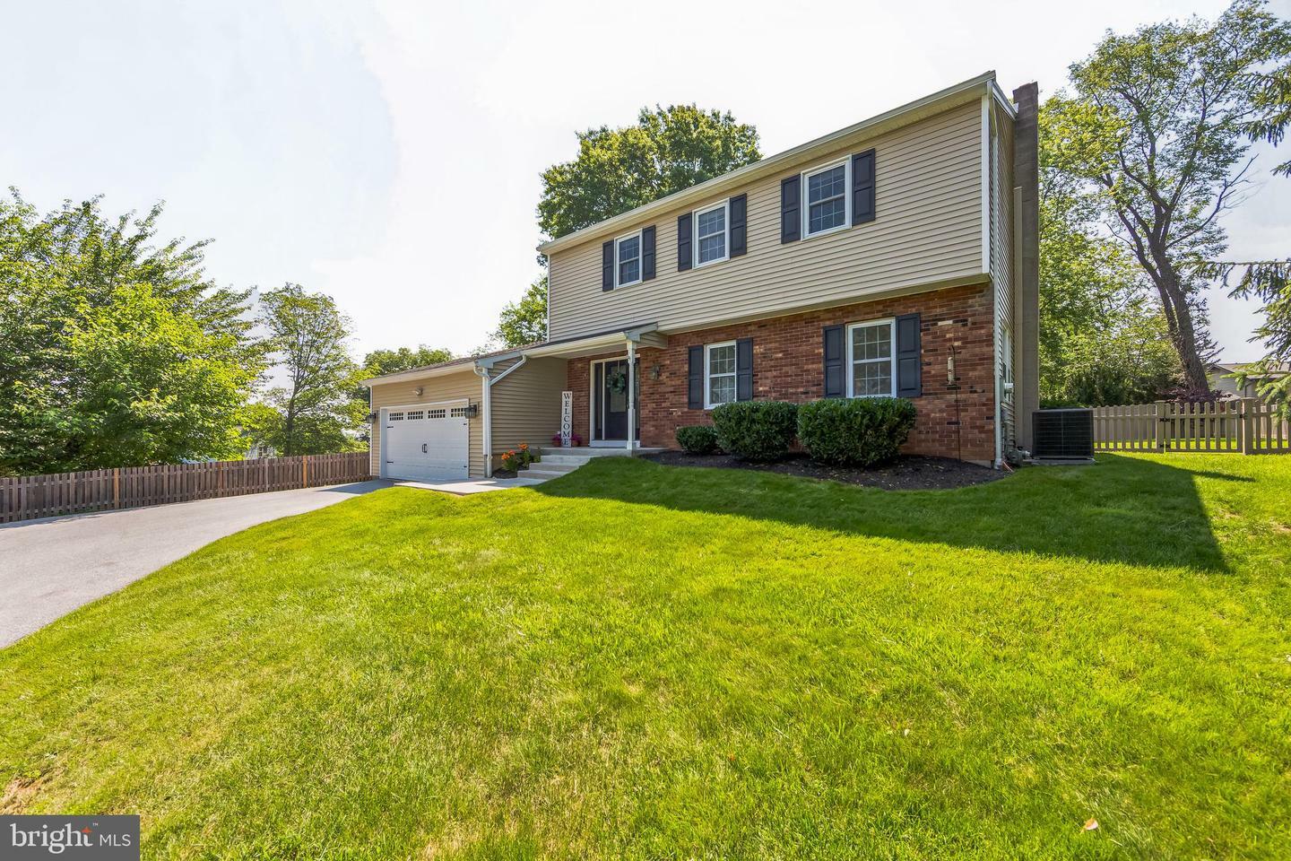 Property Photo: 269 Beacon Drive PA 19460