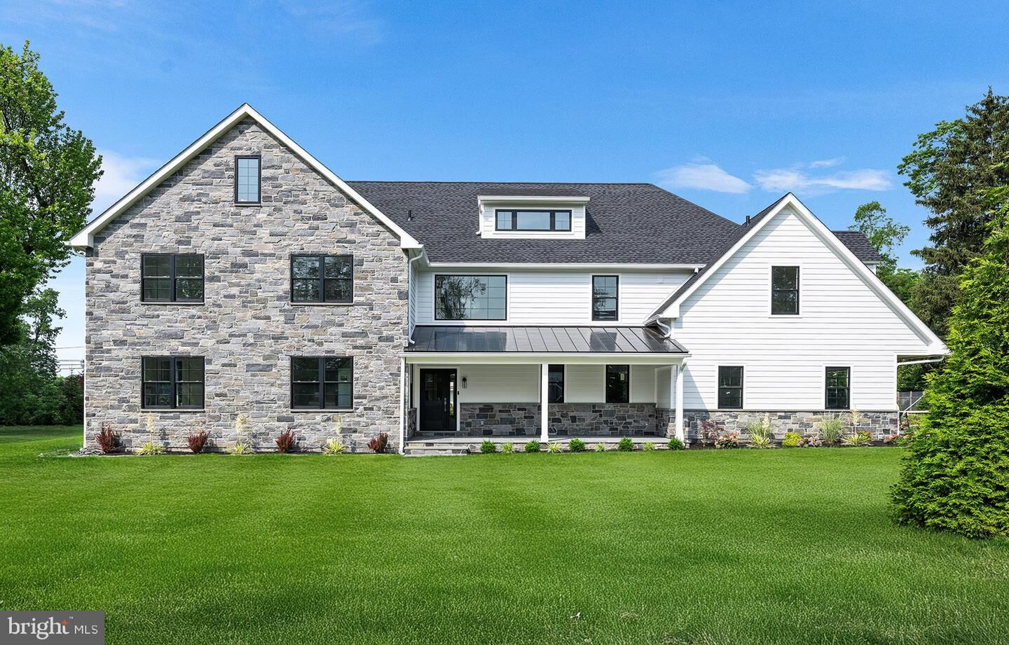 Property Photo: 222 Hunters Lane PA 19087