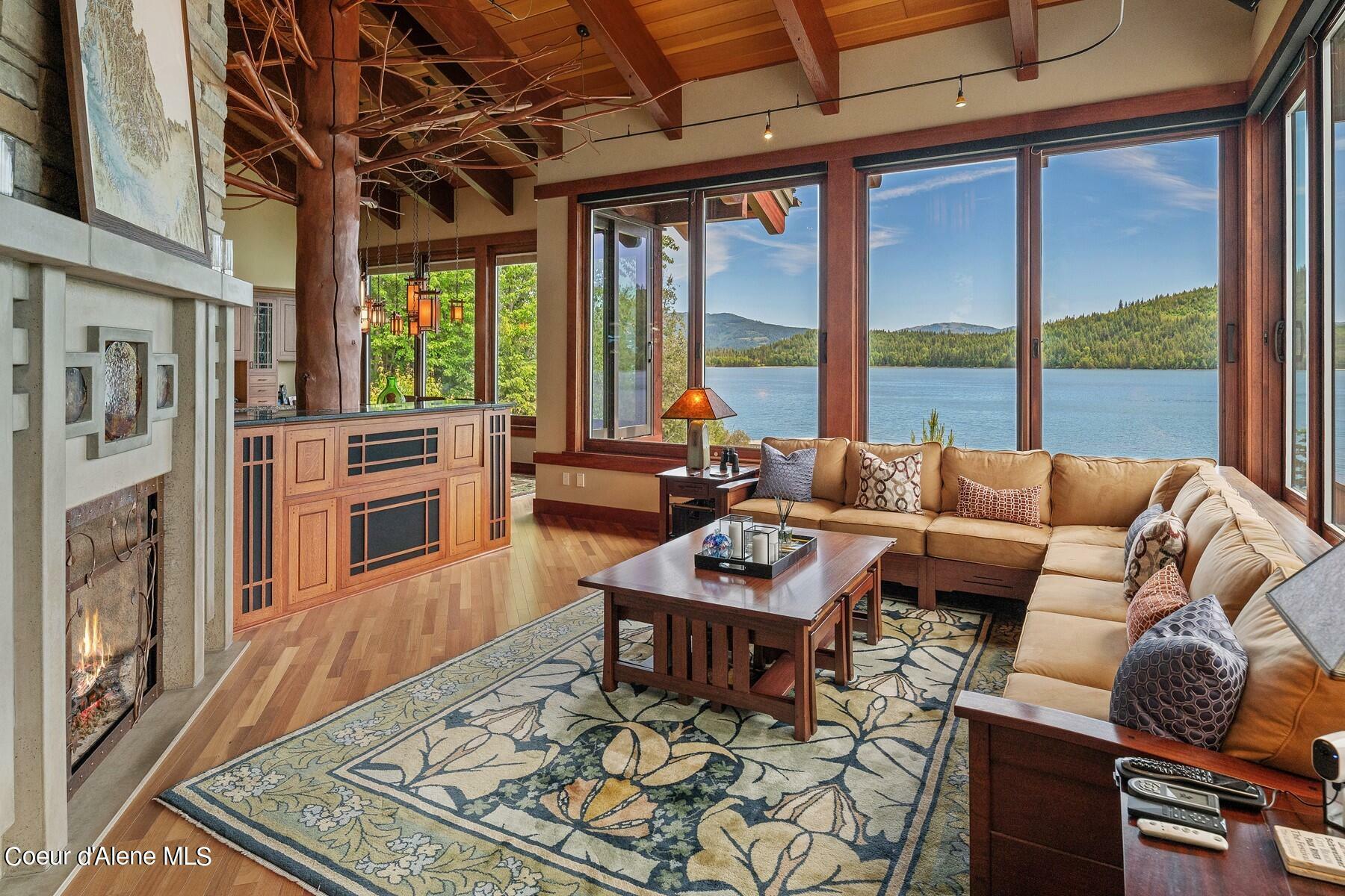 Property Photo:  203 Shannon Lane  ID 83825 
