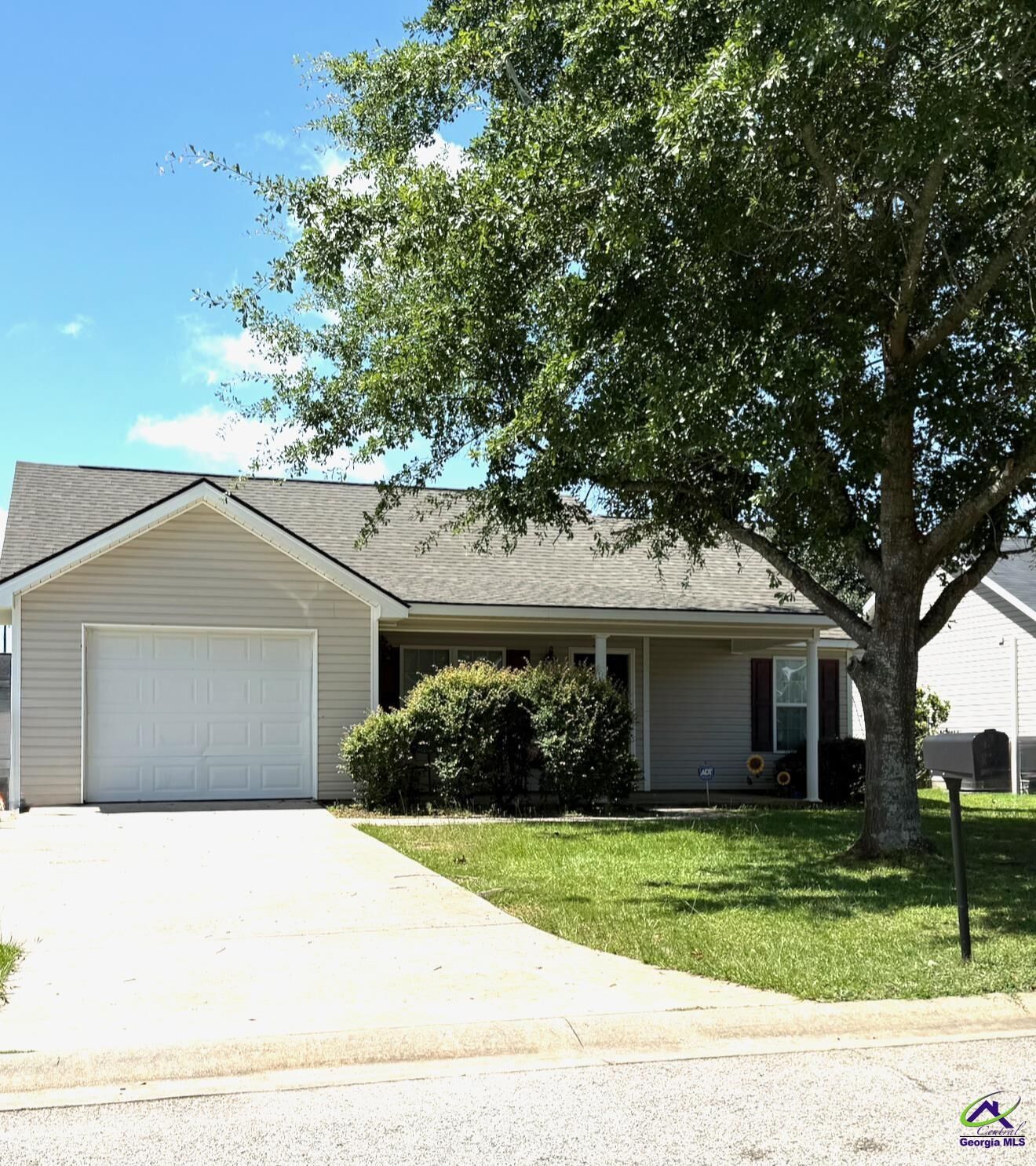 Property Photo:  105 Coronation Drive  GA 31005 