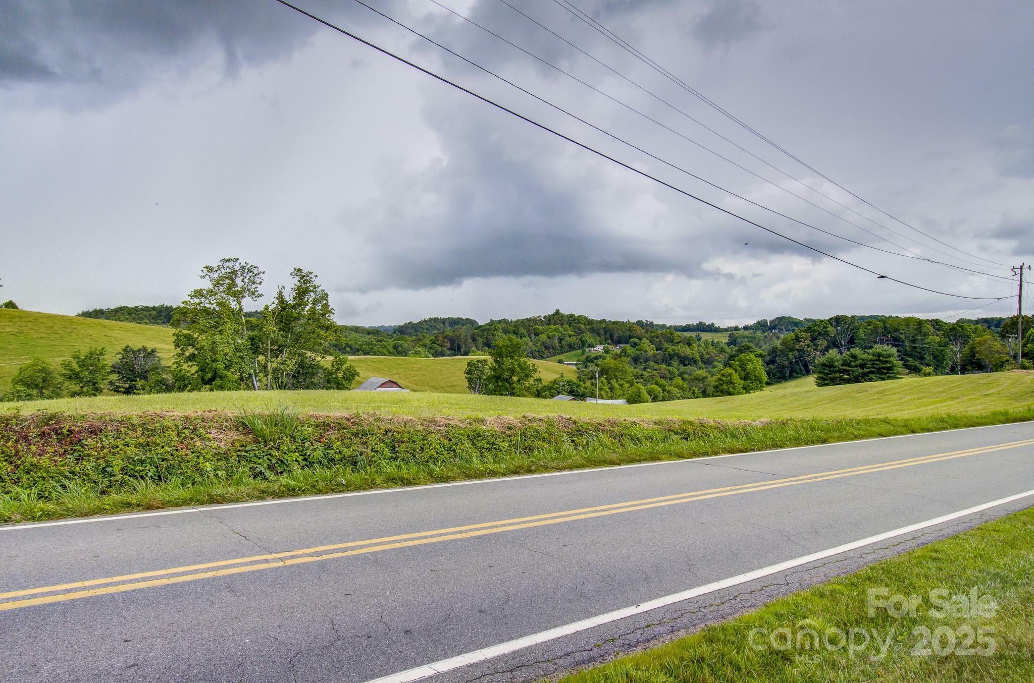 Property Photo: 1248 Jenkins Valley Road NC 28701