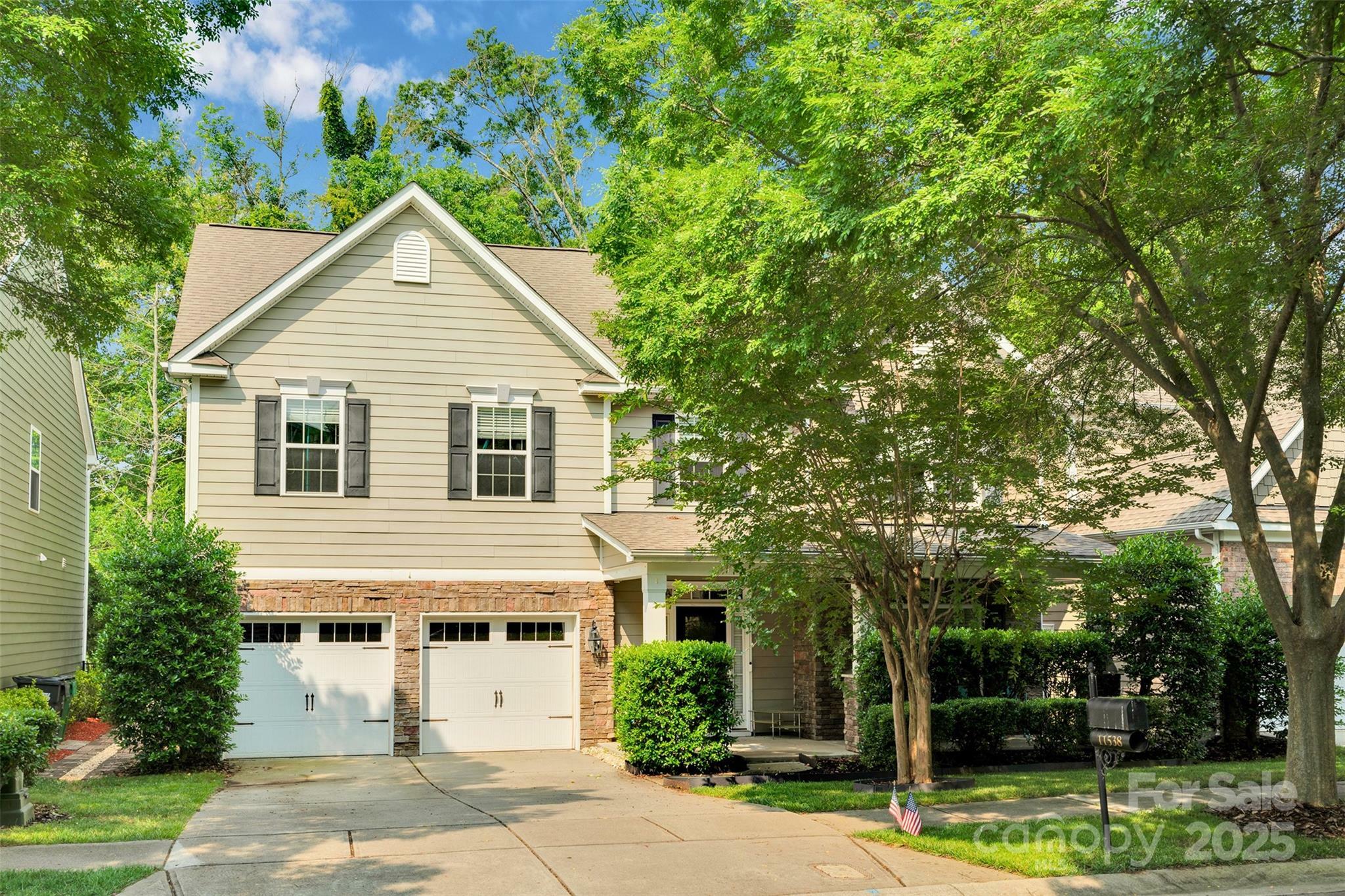 Property Photo: 11538 Ardrey Crest Drive NC 28277