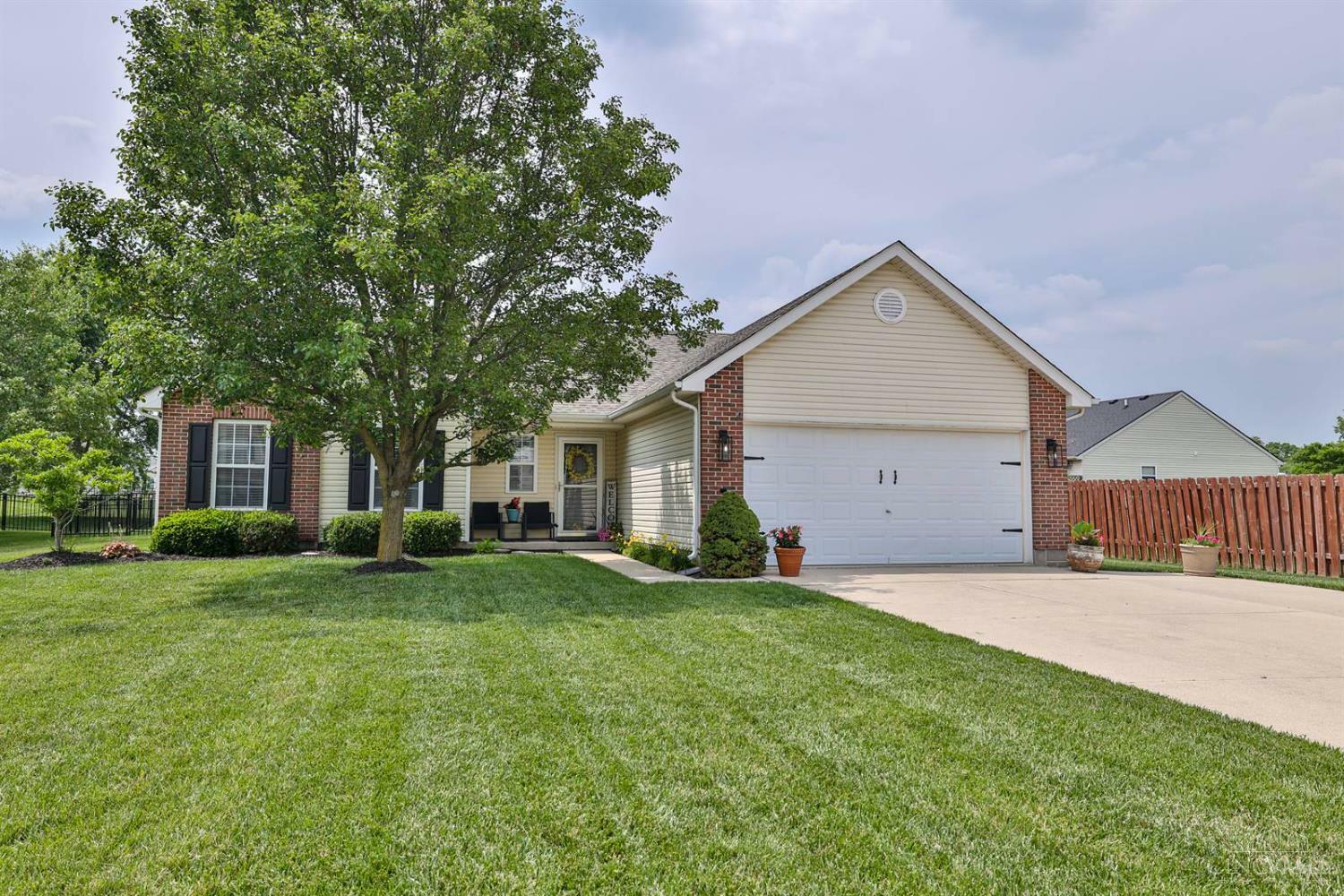 Property Photo:  11 Green Meadow Court  OH 45005 