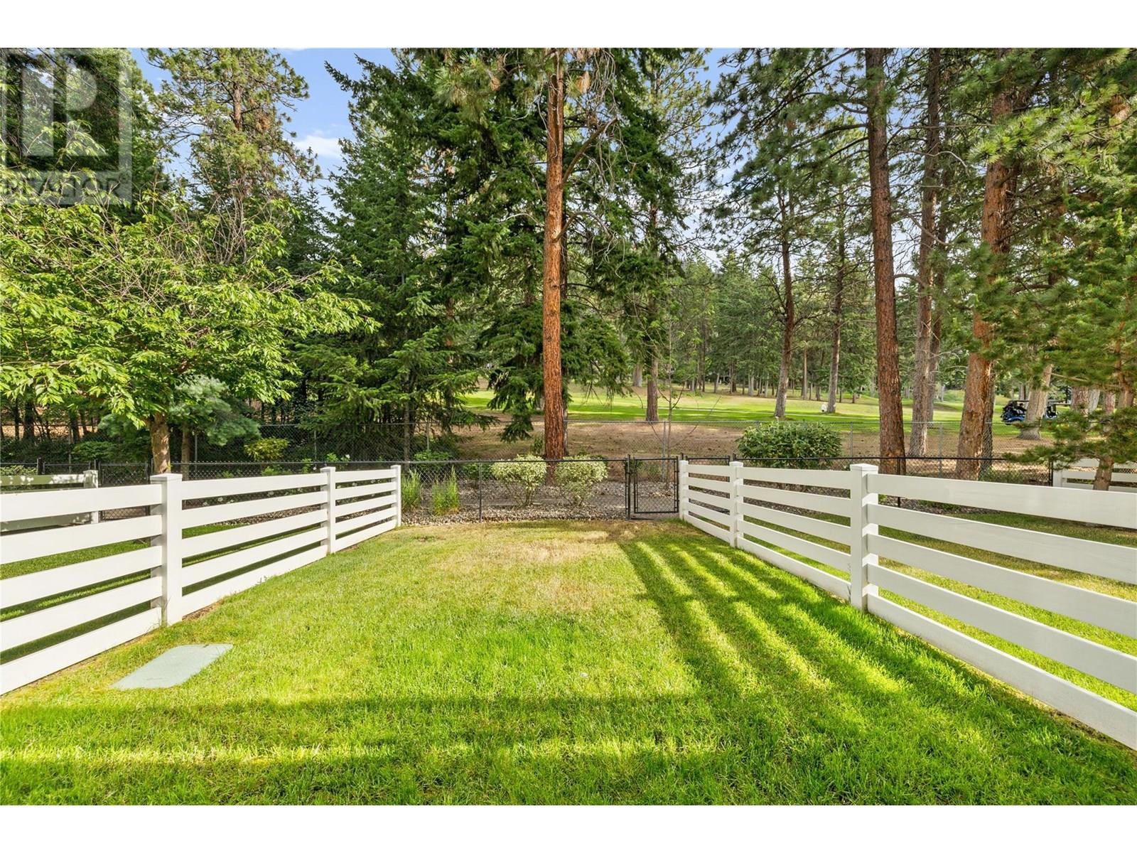 Property Photo: 2490 Tuscany Drive 39 BC V4T 3M4