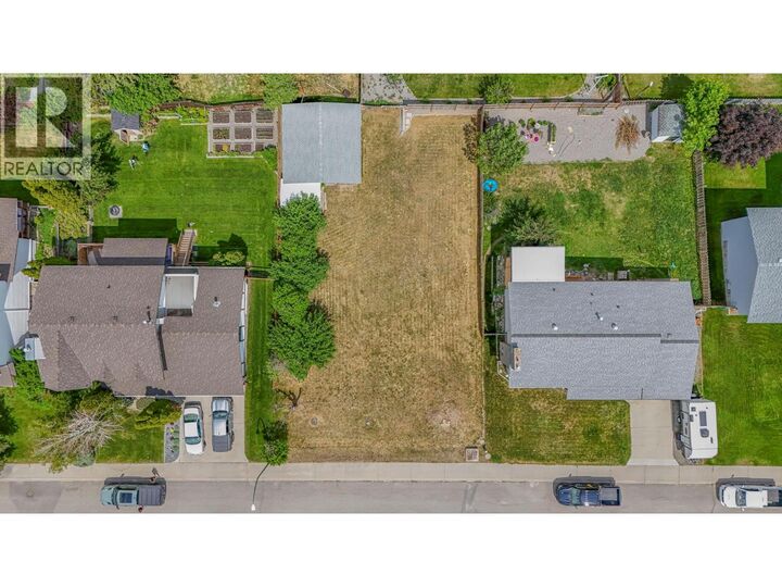 Property Photo:  604 16th  S Street  BC V1C 5V4 