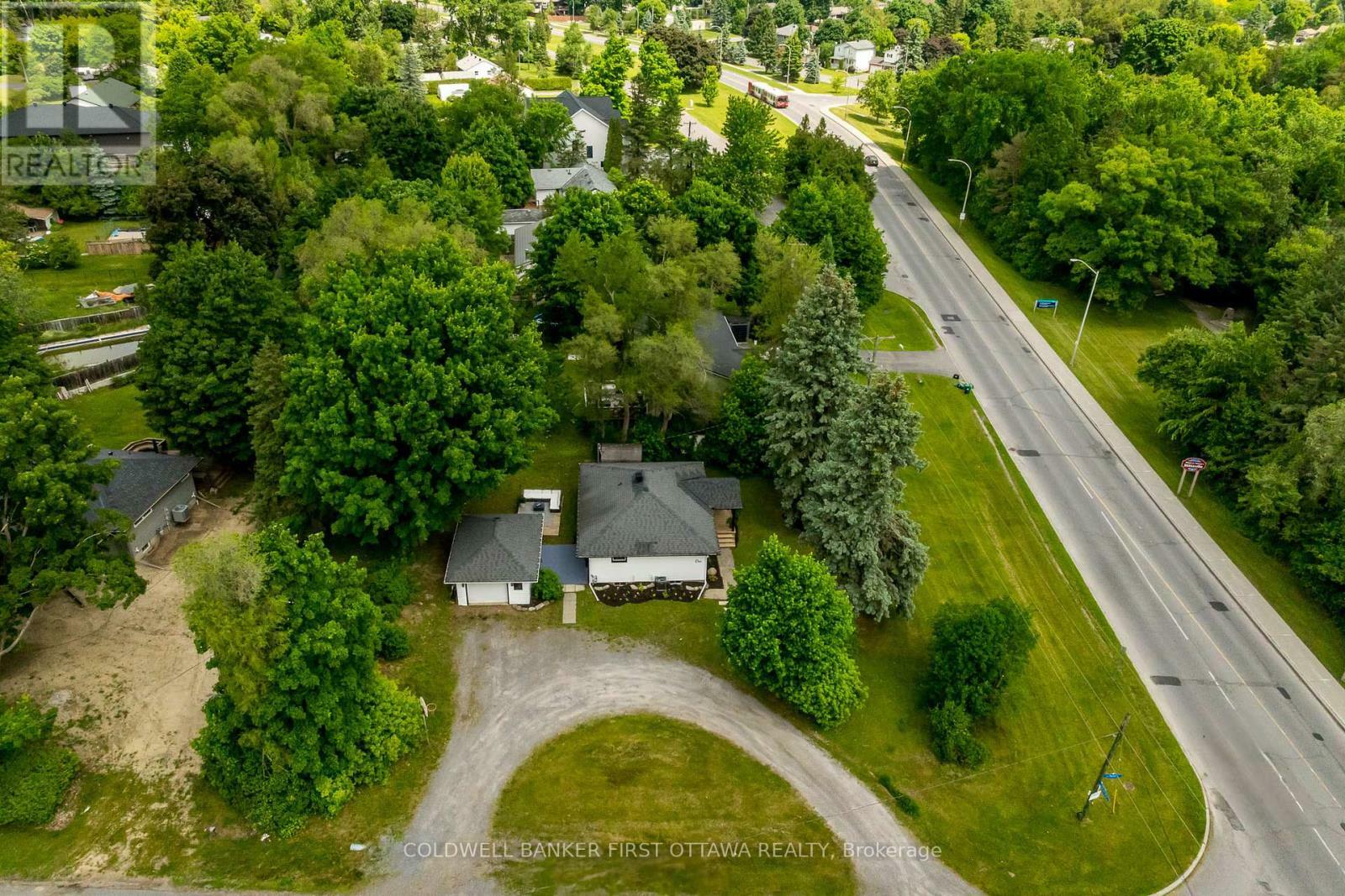 Property Photo:  1 Porter Street  ON K2S 1P8 