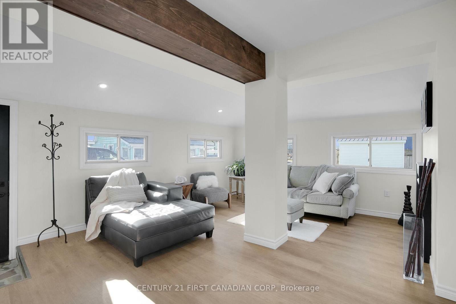 Property Photo: 134 Maud Street ON N5L 1C9