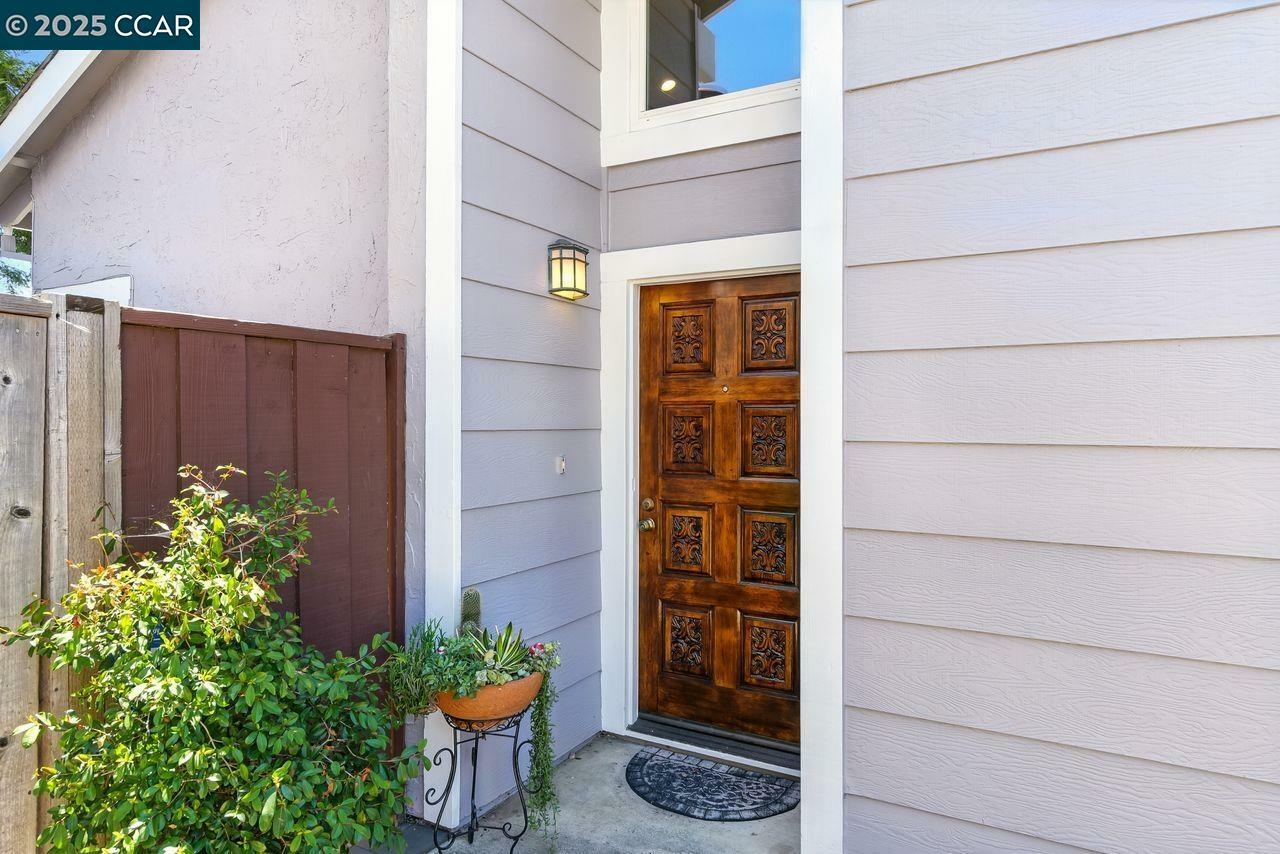 Property Photo: 317 Lake Dale Court CA 94553