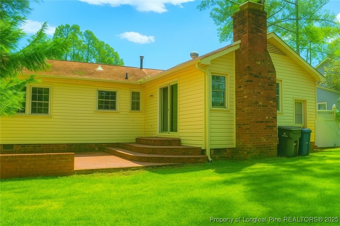 Property Photo: 1609 Morehead Avenue NC 28303