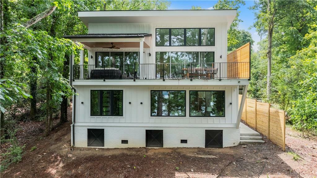 Property Photo: 6178 Lake Lanier Height Road GA 30518