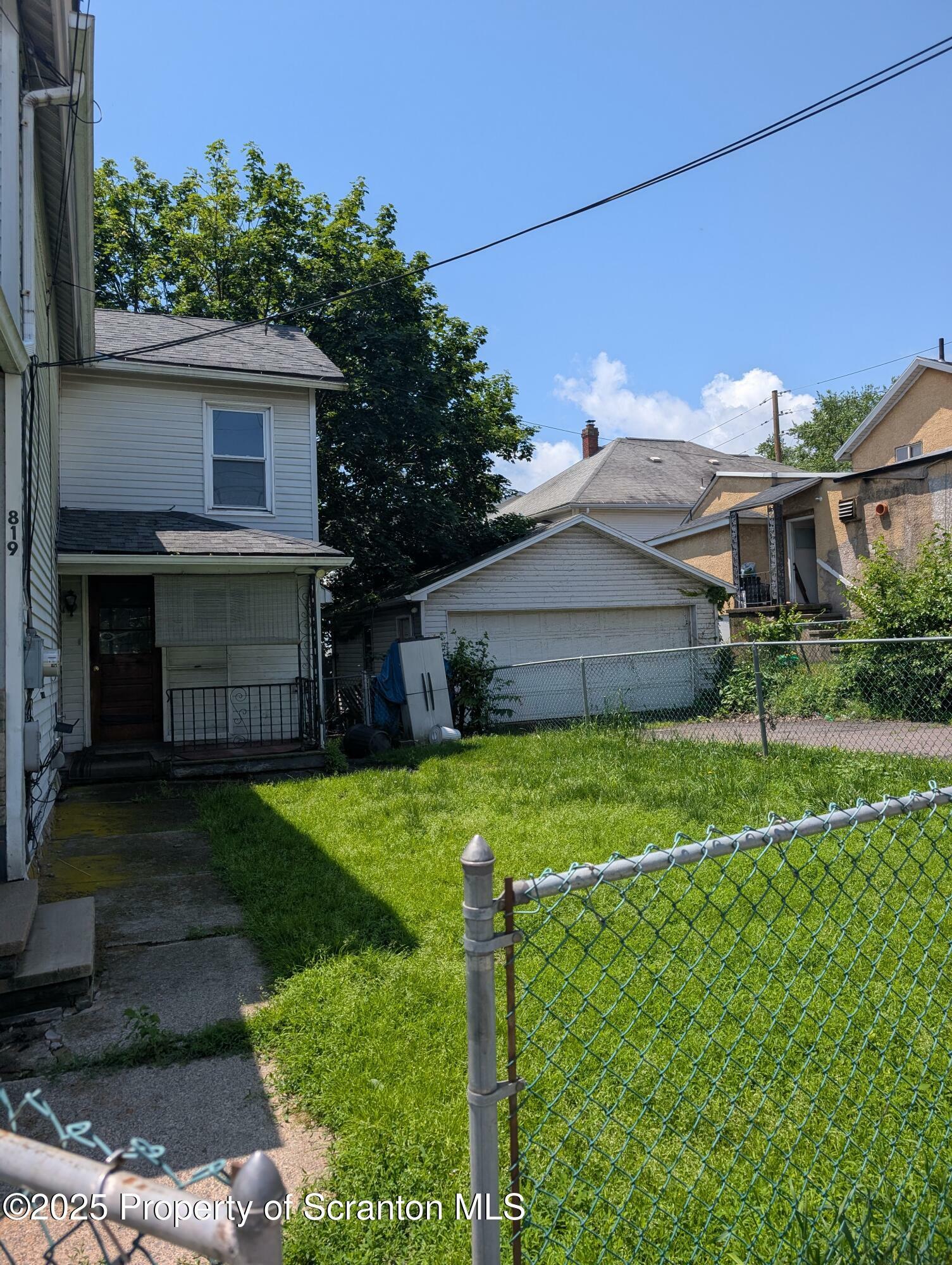 Property Photo: 819 Luzerne Street PA 18504