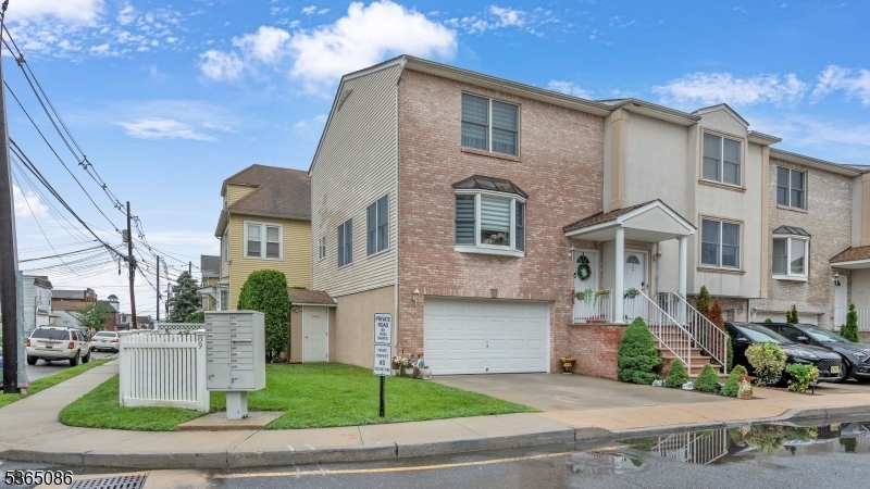 89 Plauderville Ave  Garfield City NJ 07026 photo