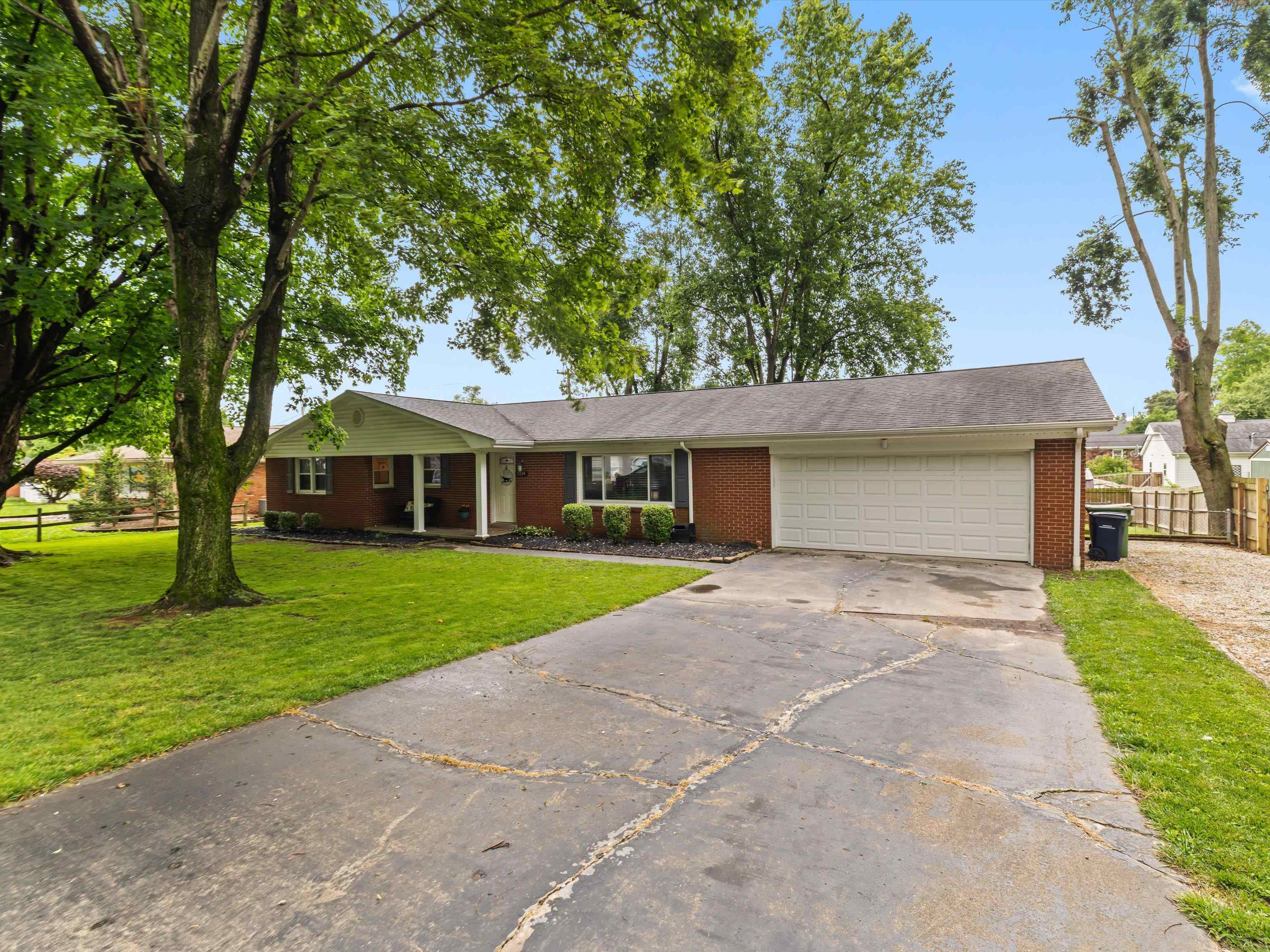 Property Photo: 1214 Glenshiel Dr. KY 42420