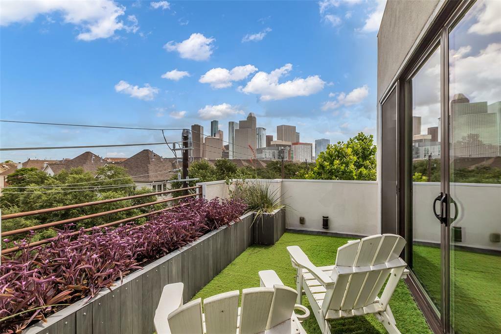 Property Photo: 1403 Cook Street TX 77006