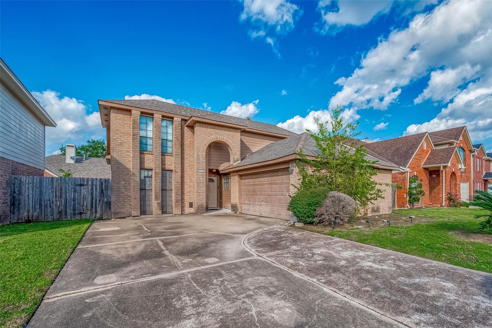 Property Photo: 12230 Southmeadow Drive TX 77477