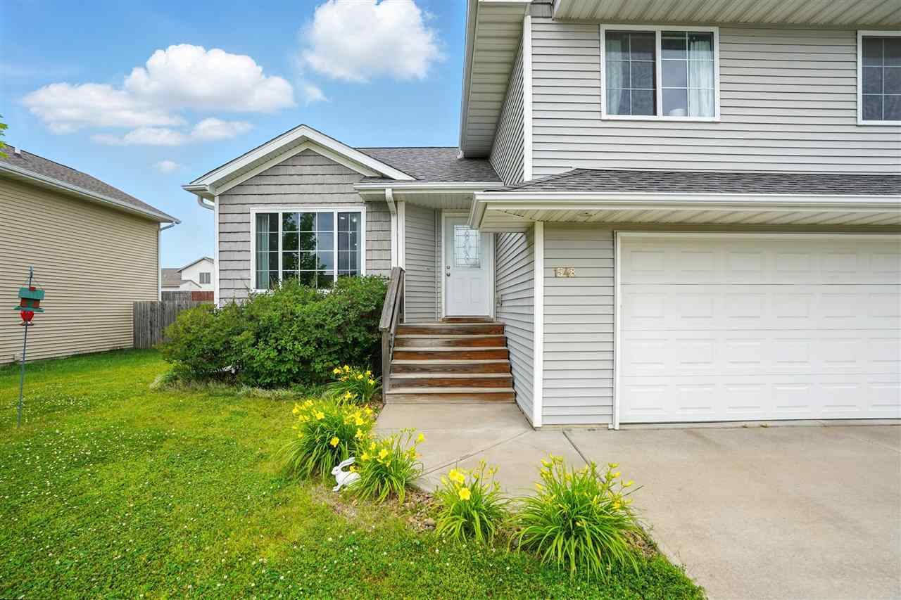 Property Photo: 1548 Ashlynd Ct IA 52240