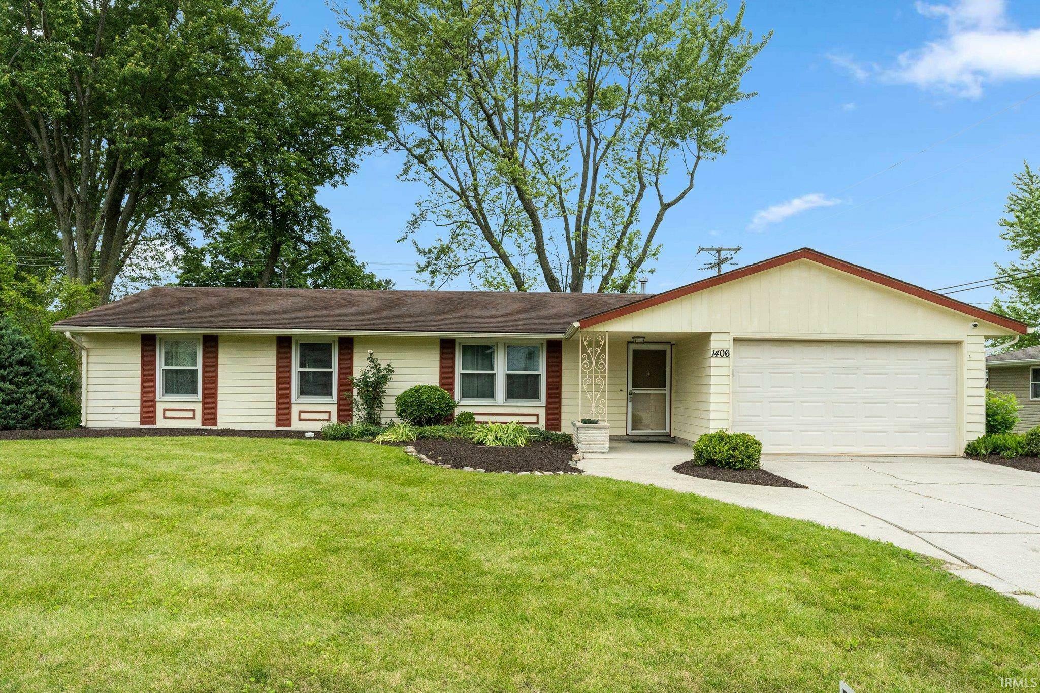 Property Photo: 1406 Dundee Drive IN 46774-2030