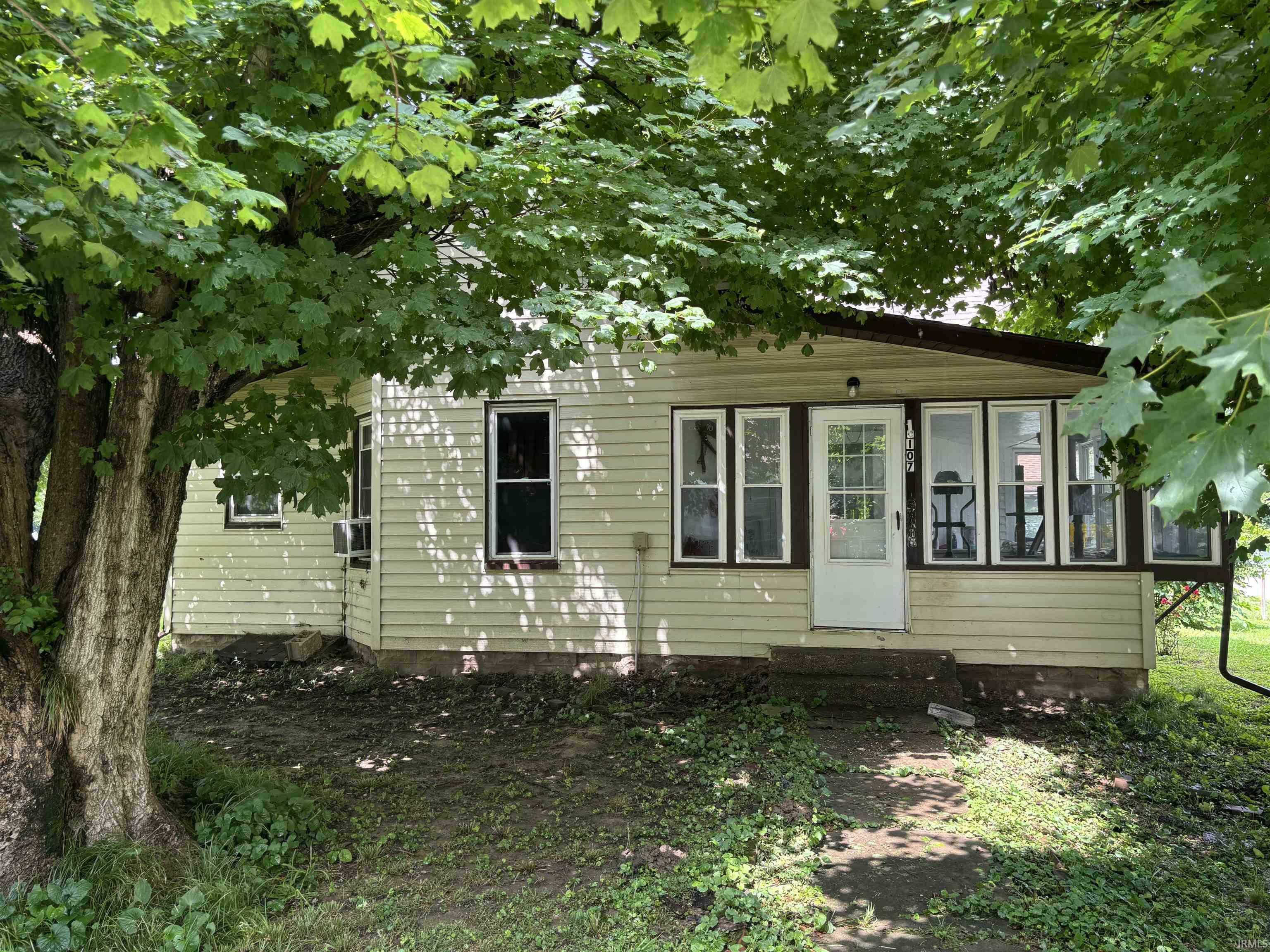 107 S Buchanan Street  Monroe City IN 47557 photo
