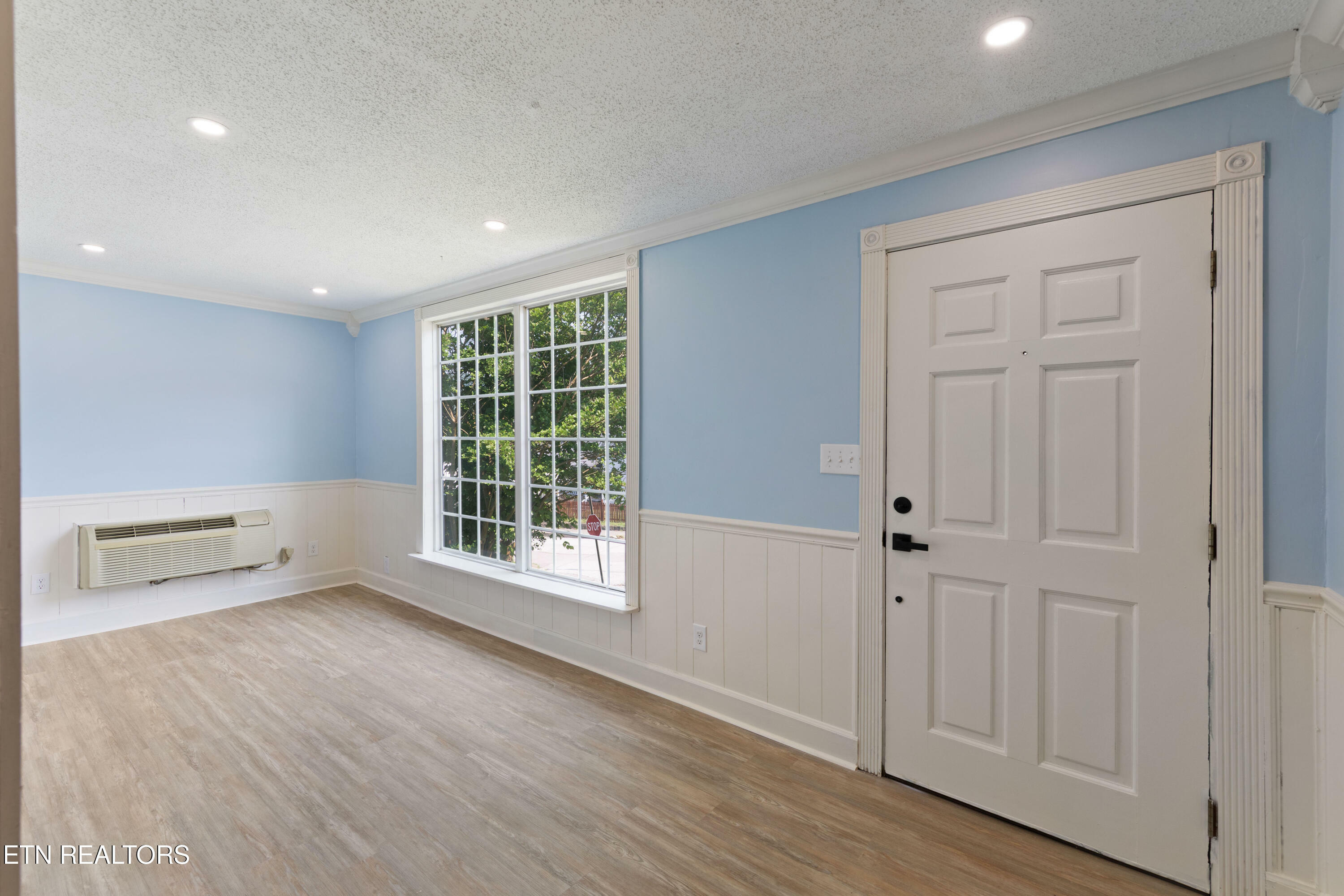 Property Photo: 430 Cumberland Ave TN 37762