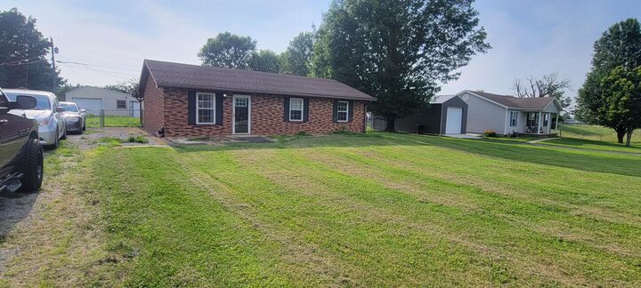 Property Photo:  63 Mayme Lane  KY 40484 