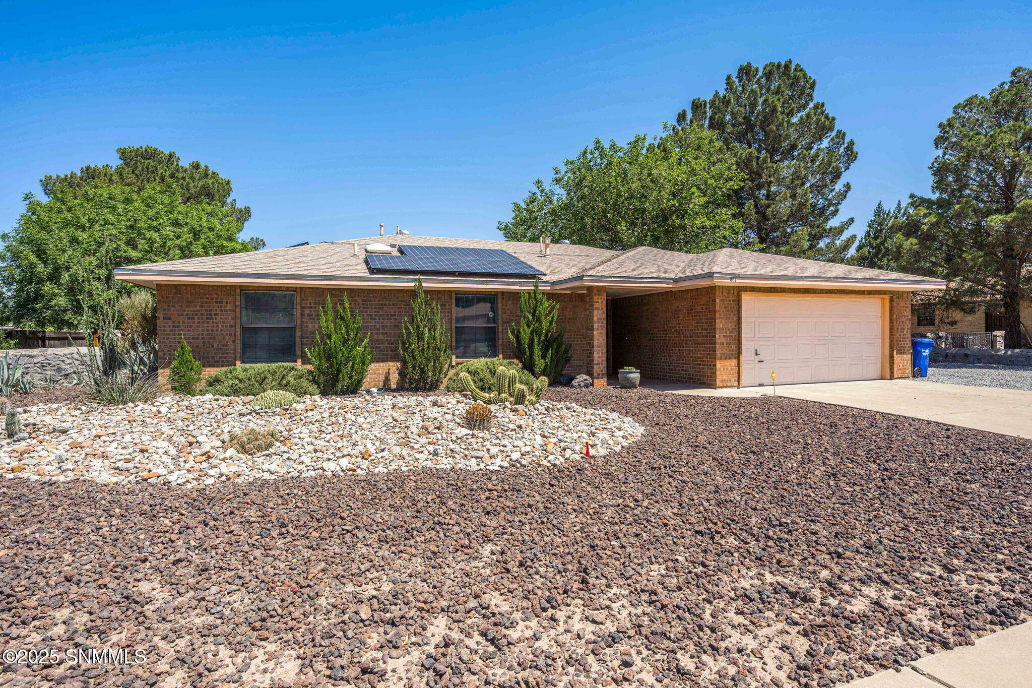 Property Photo:  807 Rouault Avenue  NM 88005 