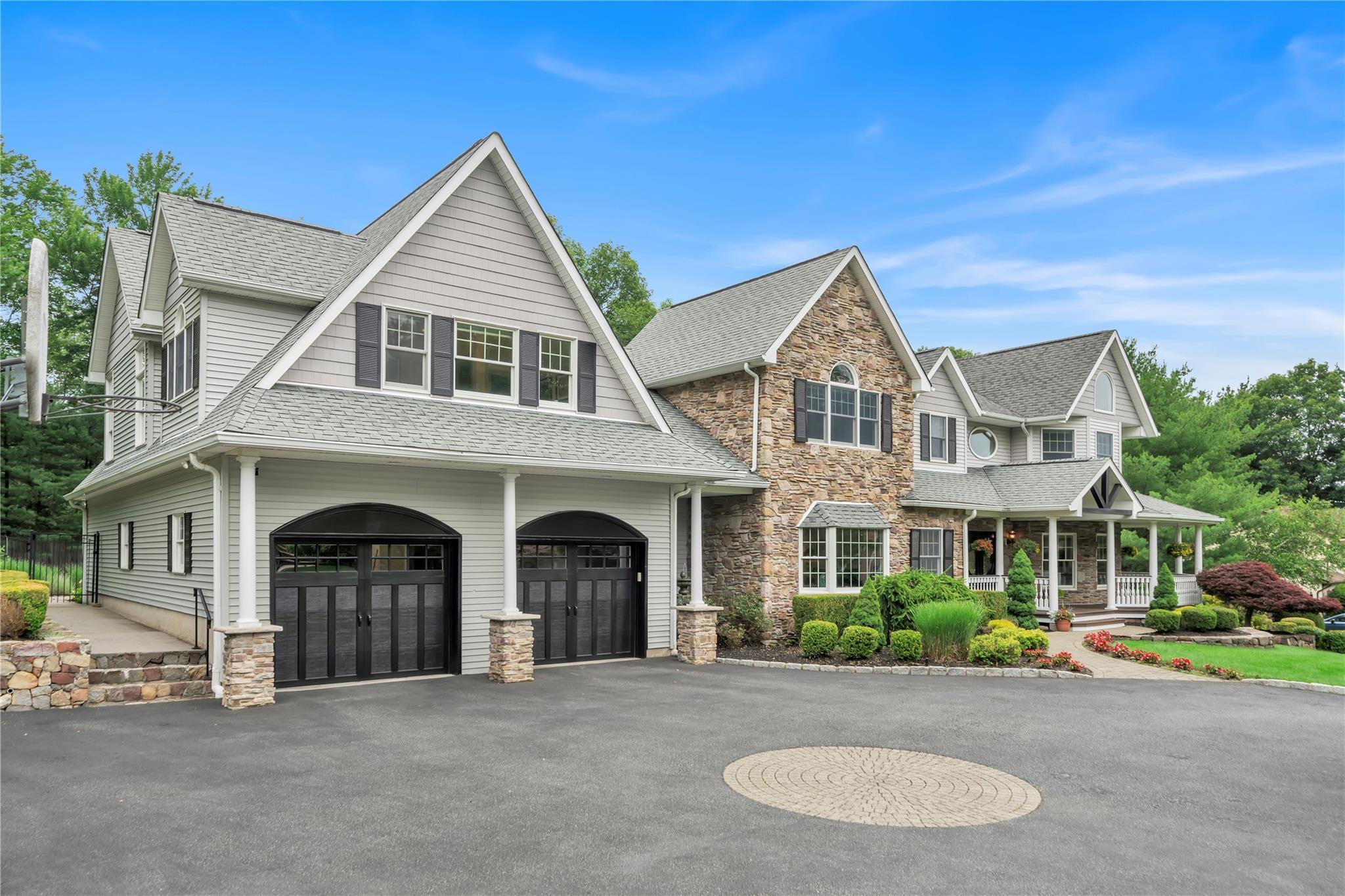 Property Photo:  5 Odell Drive  NY 10980 