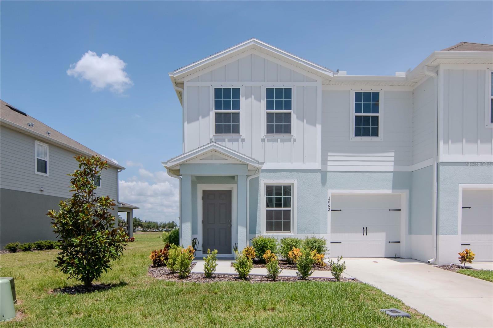 Property Photo: 3062 Victoria Inlet Drive FL 34691