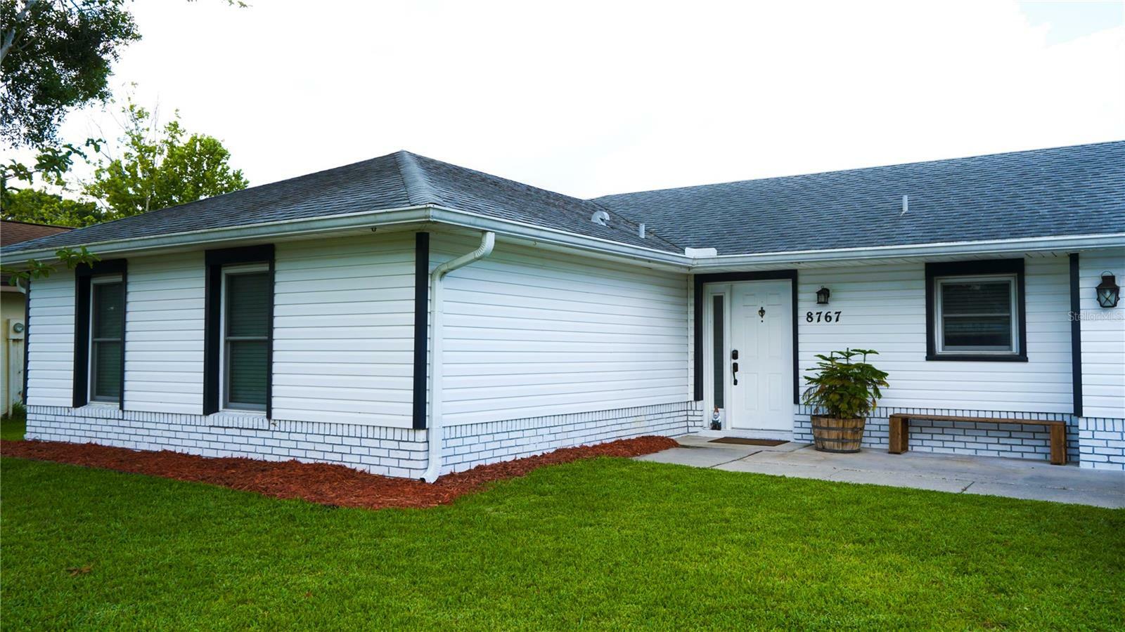 8767 Grandee Drive  Orlando FL 32829 photo