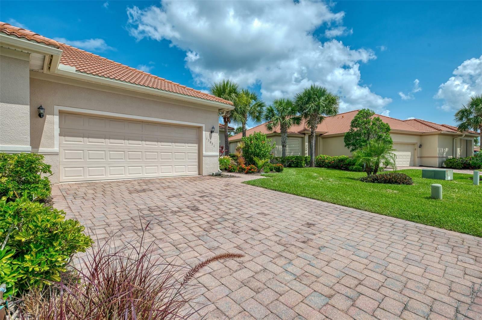 Property Photo:  13051 Creekside Lane  FL 33953 